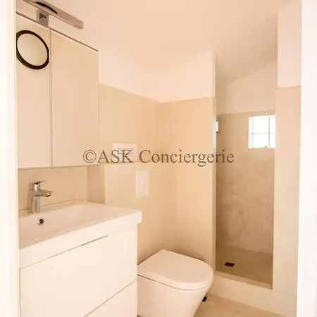 48, Sea View And Swimming Pool *