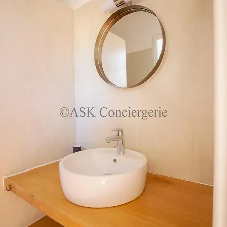 Βίλα 48, Sea View And Swimming Pool *
